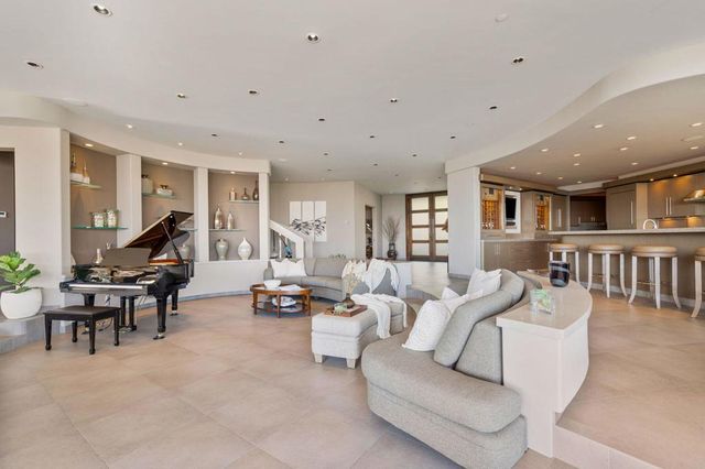 2400 Southridge Drive, Palm Springs, CA 92264