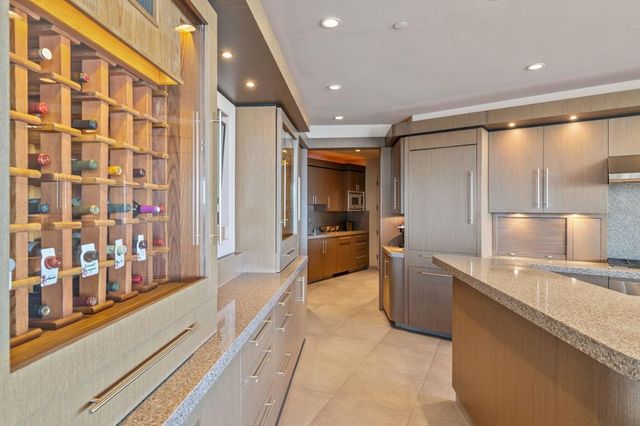 2400 Southridge Drive, Palm Springs, CA 92264