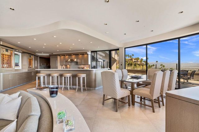 2400 Southridge Drive, Palm Springs, CA 92264