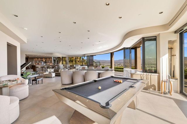 2400 Southridge Drive, Palm Springs, CA 92264