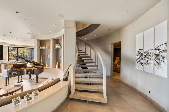 2400 Southridge Drive, Palm Springs, CA 92264