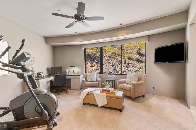 2400 Southridge Drive, Palm Springs, CA 92264