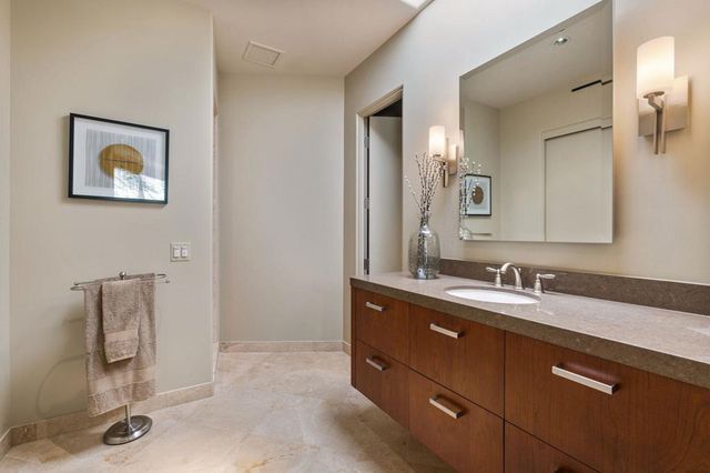 2400 Southridge Drive, Palm Springs, CA 92264