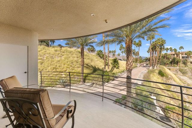 2400 Southridge Drive, Palm Springs, CA 92264