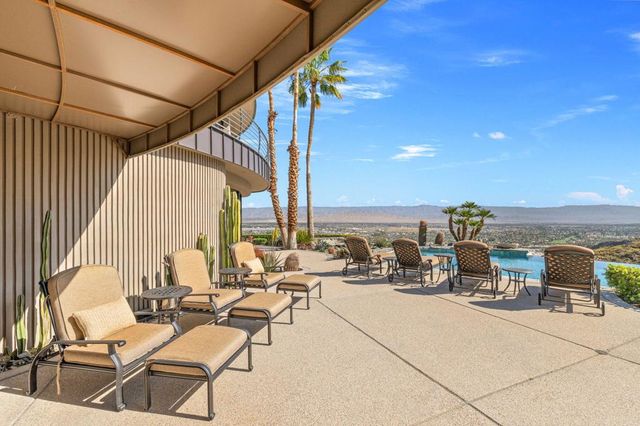 2400 Southridge Drive, Palm Springs, CA 92264