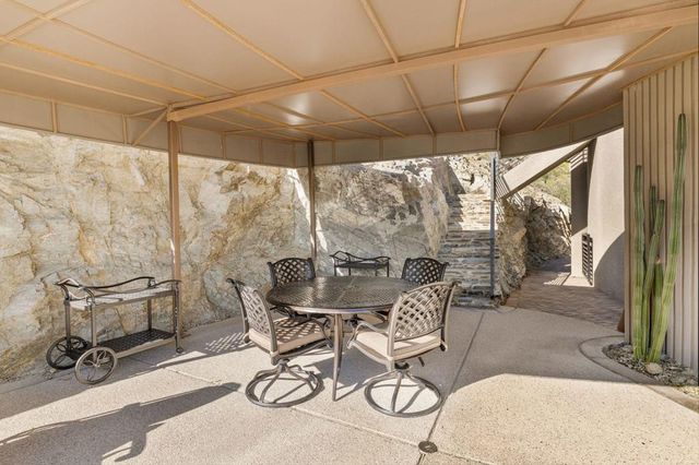 2400 Southridge Drive, Palm Springs, CA 92264