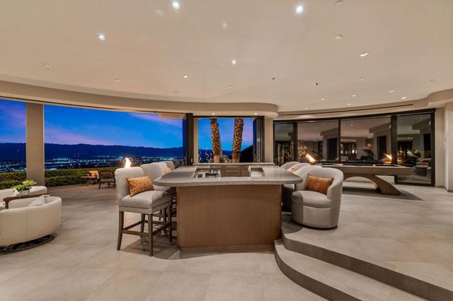 2400 Southridge Drive, Palm Springs, CA 92264