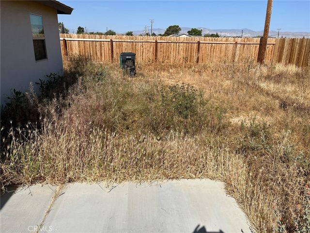 8625 Bay, California City, CA 93505