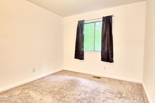 28 Jesse Road, Howell, NJ 07731