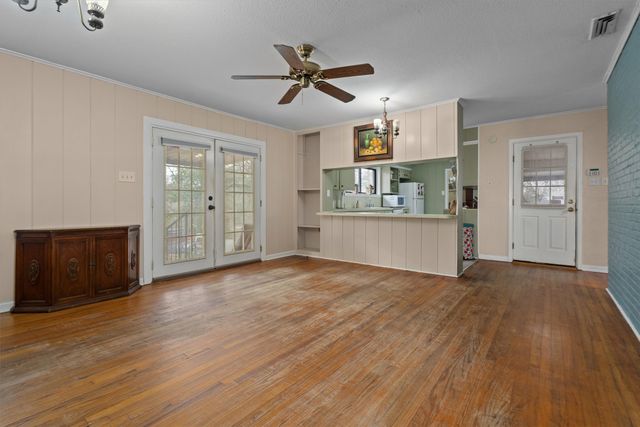 3008 Oak Knob Street, Tyler, TX 75701