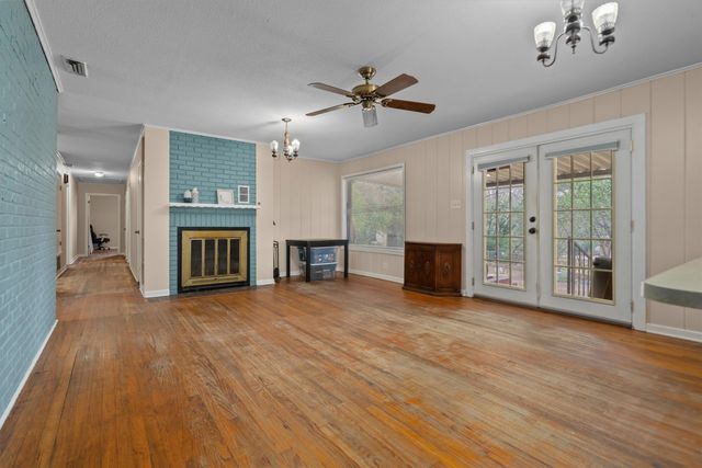 3008 Oak Knob Street, Tyler, TX 75701