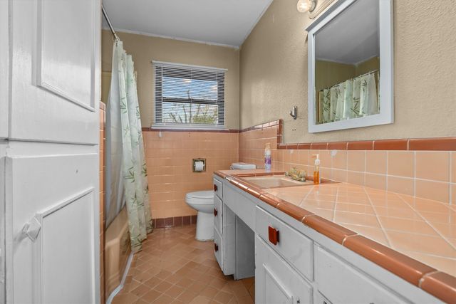 3008 Oak Knob Street, Tyler, TX 75701