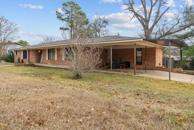 3008 Oak Knob Street, Tyler, TX 75701