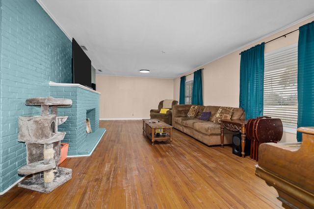 3008 Oak Knob Street, Tyler, TX 75701