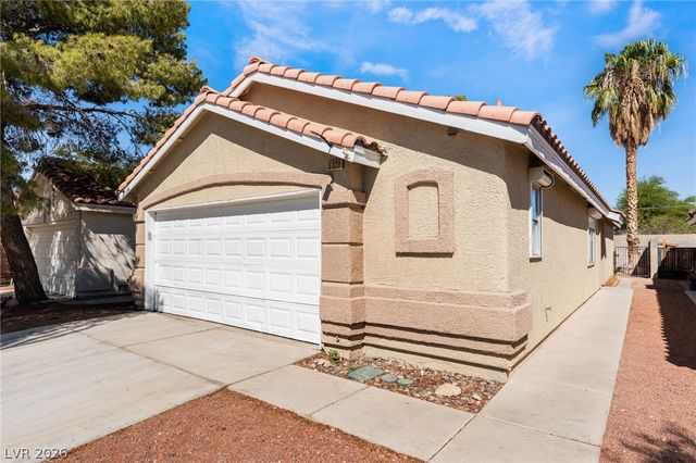 5320 Warhawk Avenue, Las Vegas, NV 89115