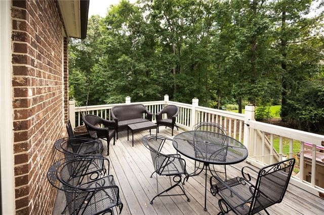 2164 Northern Oak Drive, Braselton, GA 30517