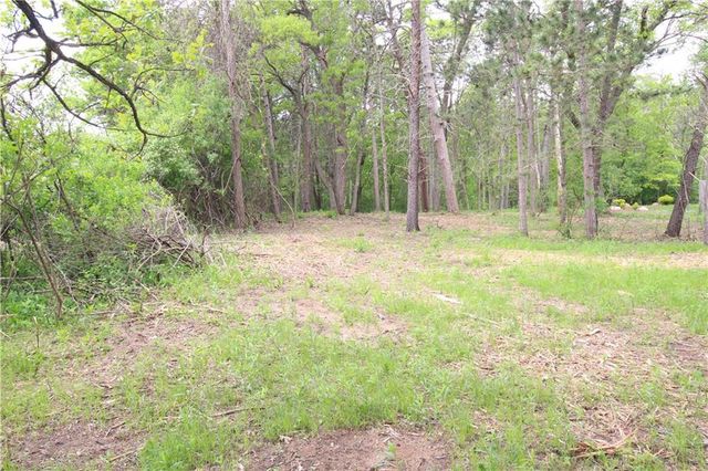 3917 North Shore Drive, Eau Claire, WI 54703