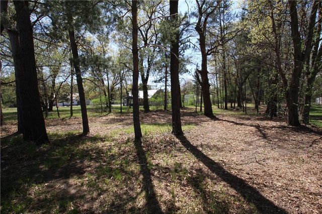 3917 North Shore Drive, Eau Claire, WI 54703