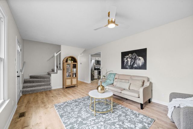 1189 Woodbridge Dr, Clarksville, TN 37042