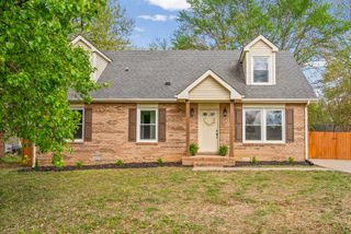 1189 Woodbridge Dr, Clarksville, TN 37042