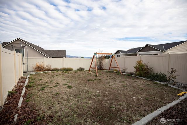 1735 Skeena Court, Wenatchee, WA 98801