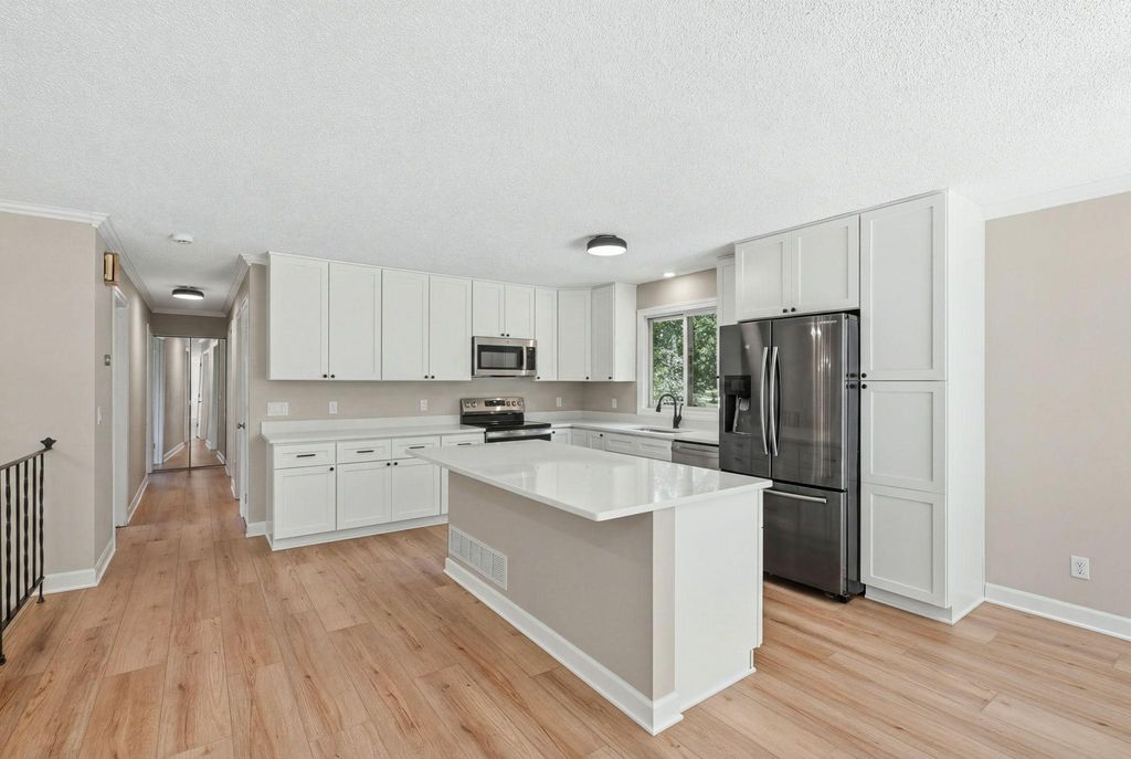 10515 Old County Road 15, Plymouth, MN 55441 — photo 4