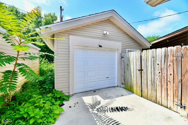 4609 English Avenue, Indianapolis, IN 46201