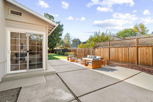 781 Covington Road, Los Altos, CA 94024