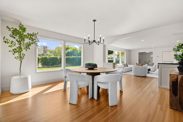 781 Covington Road, Los Altos, CA 94024