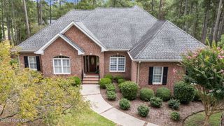 4 Oxton Circle, Pinehurst, NC 28374