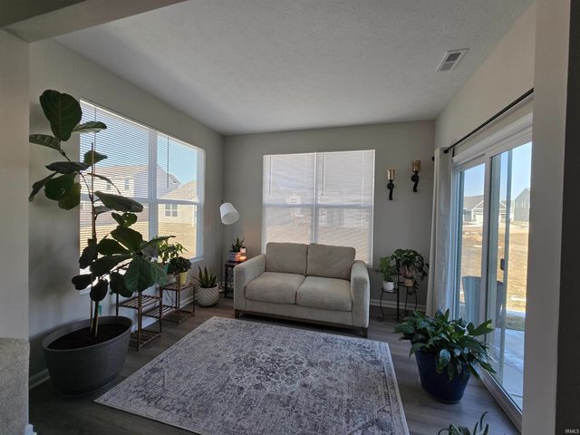 910 HIGHLAND SPRINGS Lane, Kokomo, IN 46902