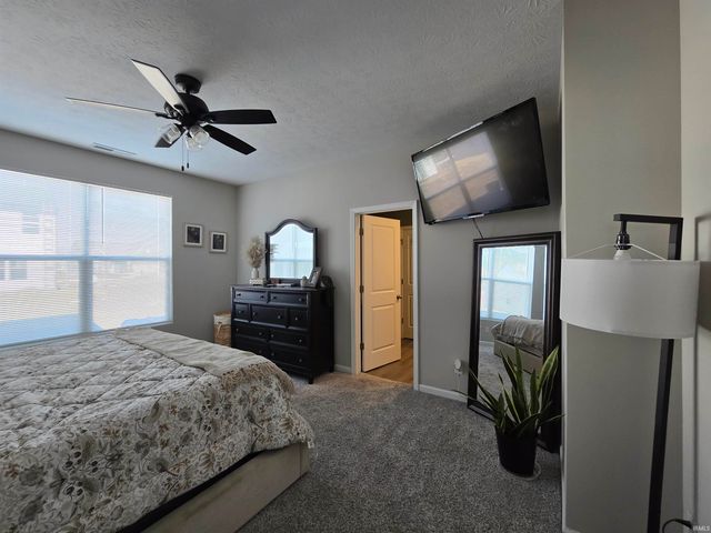 910 HIGHLAND SPRINGS Lane, Kokomo, IN 46902