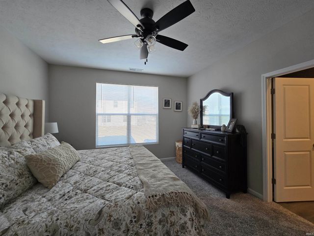 910 HIGHLAND SPRINGS Lane, Kokomo, IN 46902