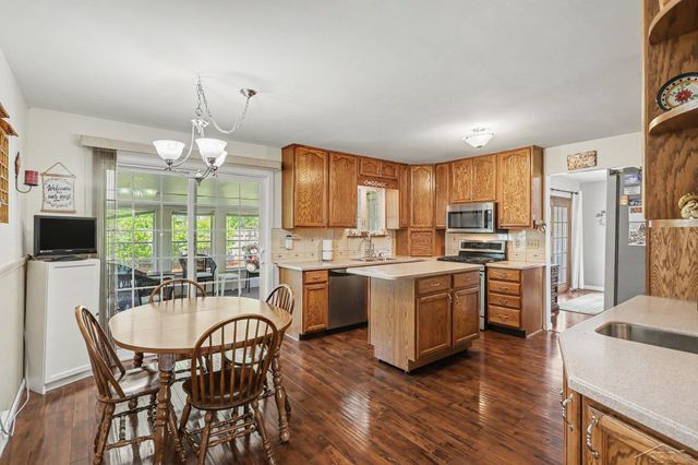 1907 W Packard Drive, Saginaw, MI 48638