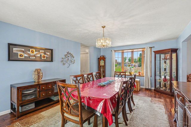 1907 W Packard Drive, Saginaw, MI 48638
