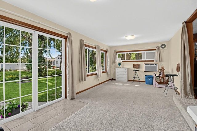 2515 Dombrowski BOULEVARD, Racine, WI 53405