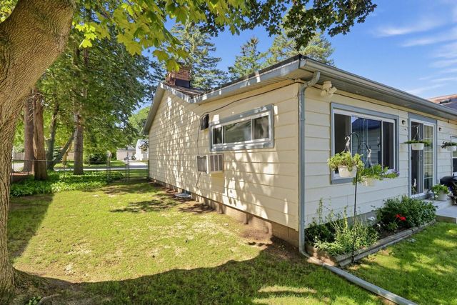 2515 Dombrowski BOULEVARD, Racine, WI 53405