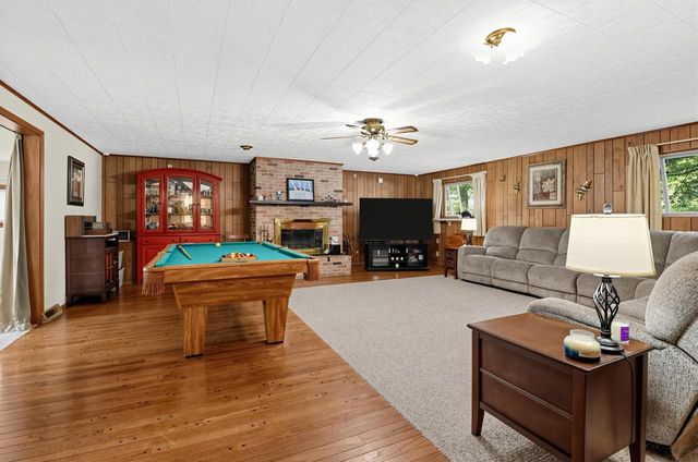 2515 Dombrowski BOULEVARD, Racine, WI 53405