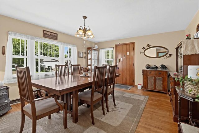 2515 Dombrowski BOULEVARD, Racine, WI 53405