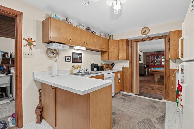 2515 Dombrowski BOULEVARD, Racine, WI 53405