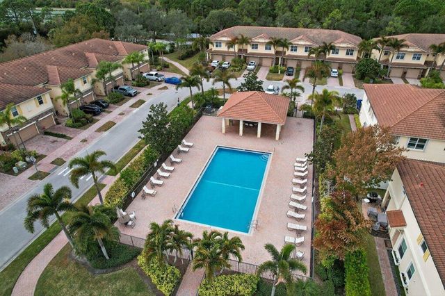 9515 SW Otter Lane, Stuart, FL 34997