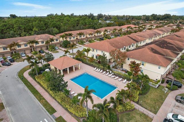 9515 SW Otter Lane, Stuart, FL 34997