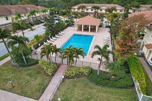 9515 SW Otter Lane, Stuart, FL 34997