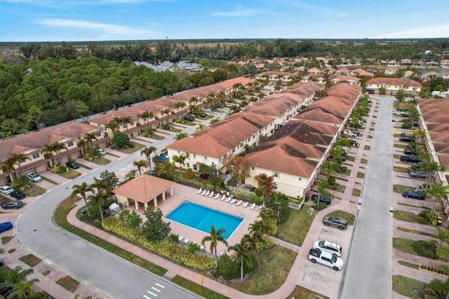 9515 SW Otter Lane, Stuart, FL 34997