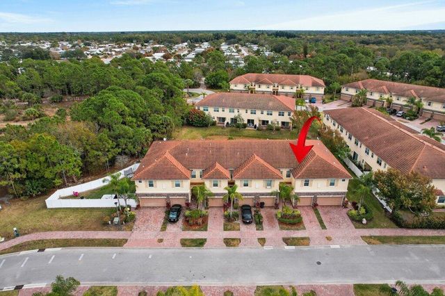 9515 SW Otter Lane, Stuart, FL 34997