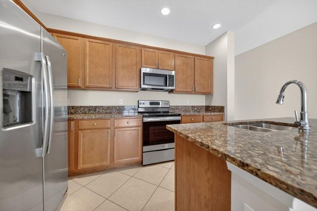 9515 SW Otter Lane, Stuart, FL 34997