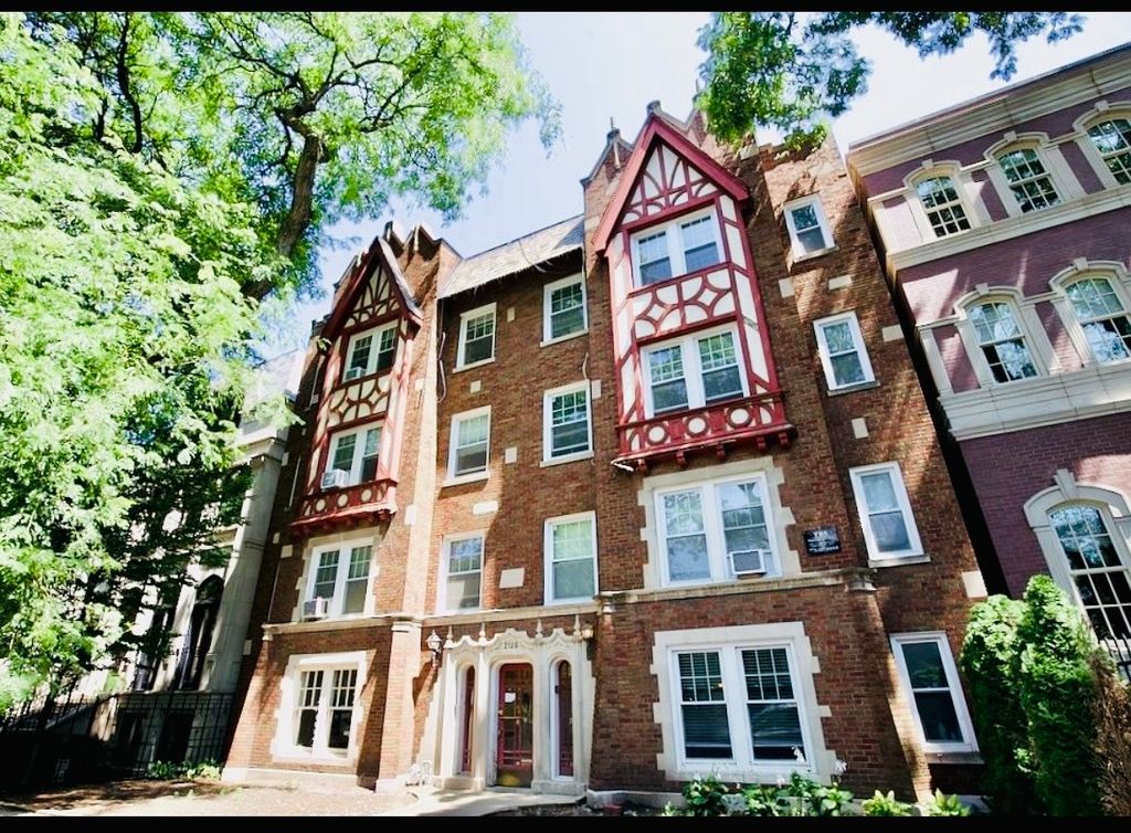 2129 N Dayton Street 107, Chicago, IL 60614