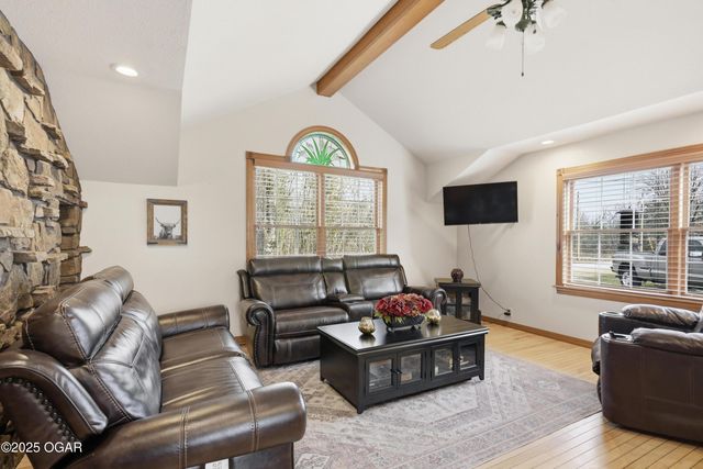 7953 Co Ln 192, Carthage, MO 64836