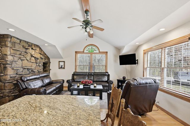 7953 Co Ln 192, Carthage, MO 64836