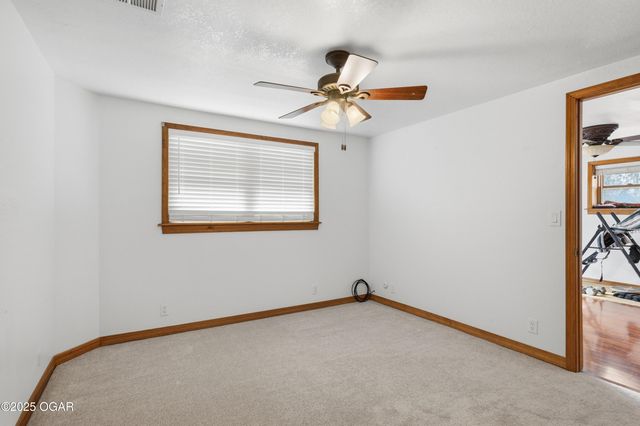 7953 Co Ln 192, Carthage, MO 64836